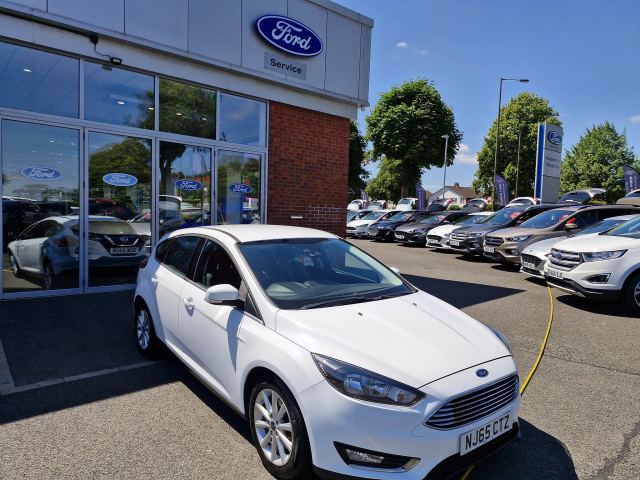 2015 (65) Ford Focus 1.5T EcoBoost Titanium Hatchback 5dr Petrol Auto Euro 6 (s/s) (150 ps)