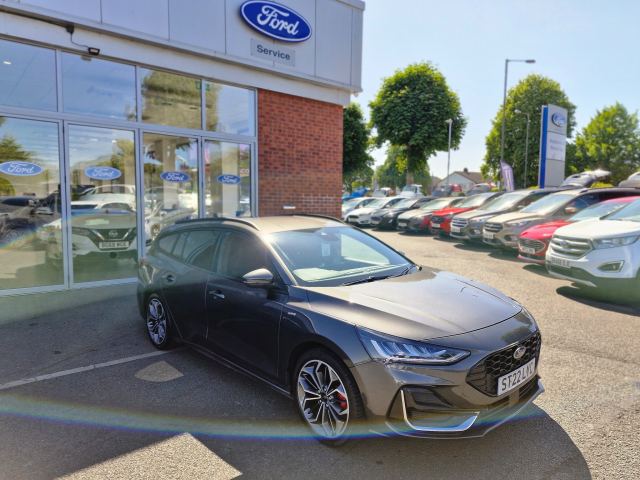 2022 (22) Ford Focus ST-Line Vignale Estate 1.0L EcoBoost 155PS mHEV FWD 7 Speed PowerShift Automatic