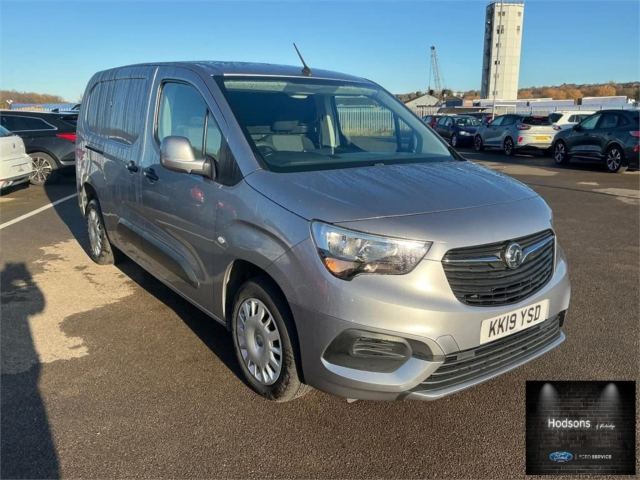 2019 (19) Vauxhall Combo 1.5 Turbo D 2300 Sportive Panel Van 4dr Diesel Manual L2 H1 Euro 6 (s/s) (100 ps)