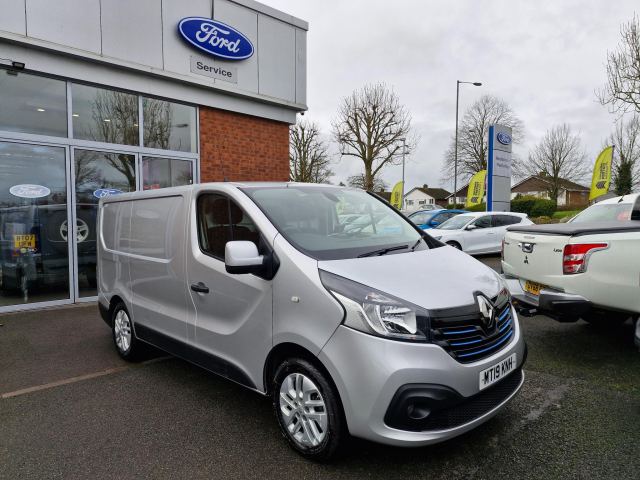2019 (19) Renault Trafic SL27 dCi 120 Sport Nav Euro 6