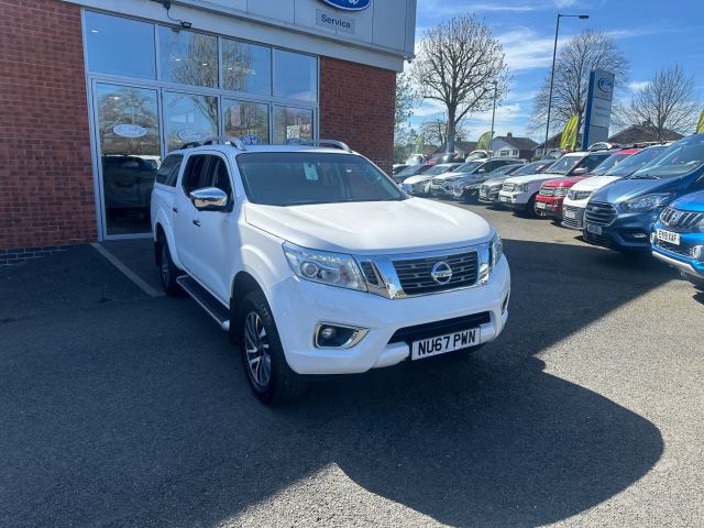 2017 (67) Nissan Navara 2.3 dCi Tekna Pickup Double Cab 4dr Diesel Manual 4WD Euro 6 (s/s) (190 ps)