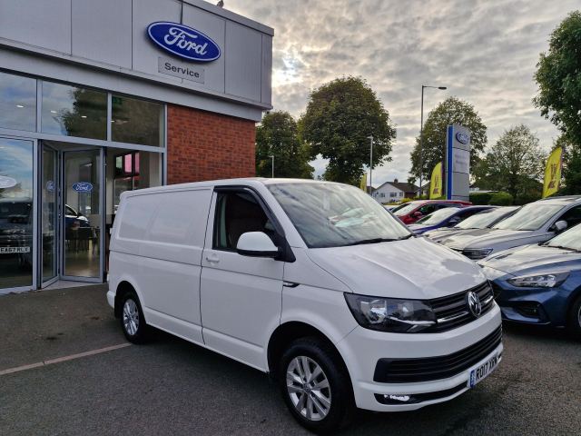 2017 (17) Volkswagen Transporter 2.0 TDI T28 BlueMotion Tech Highline Panel Van 5dr Diesel Manual FWD SWB Euro 6 (s/s) (102 ps)